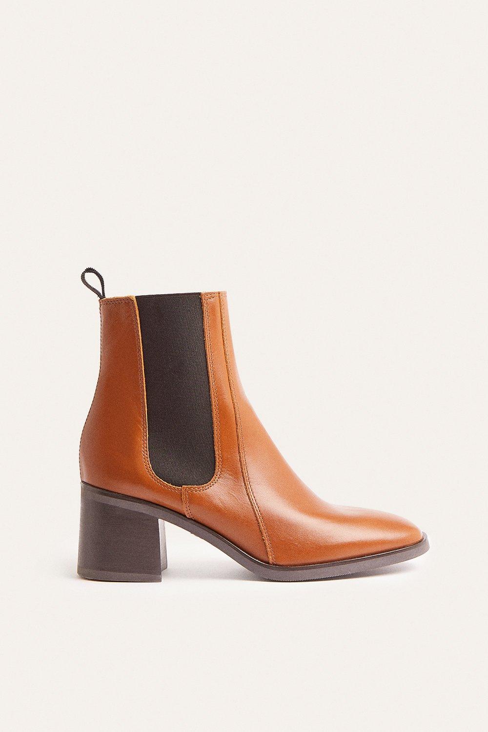 oasis tan boots