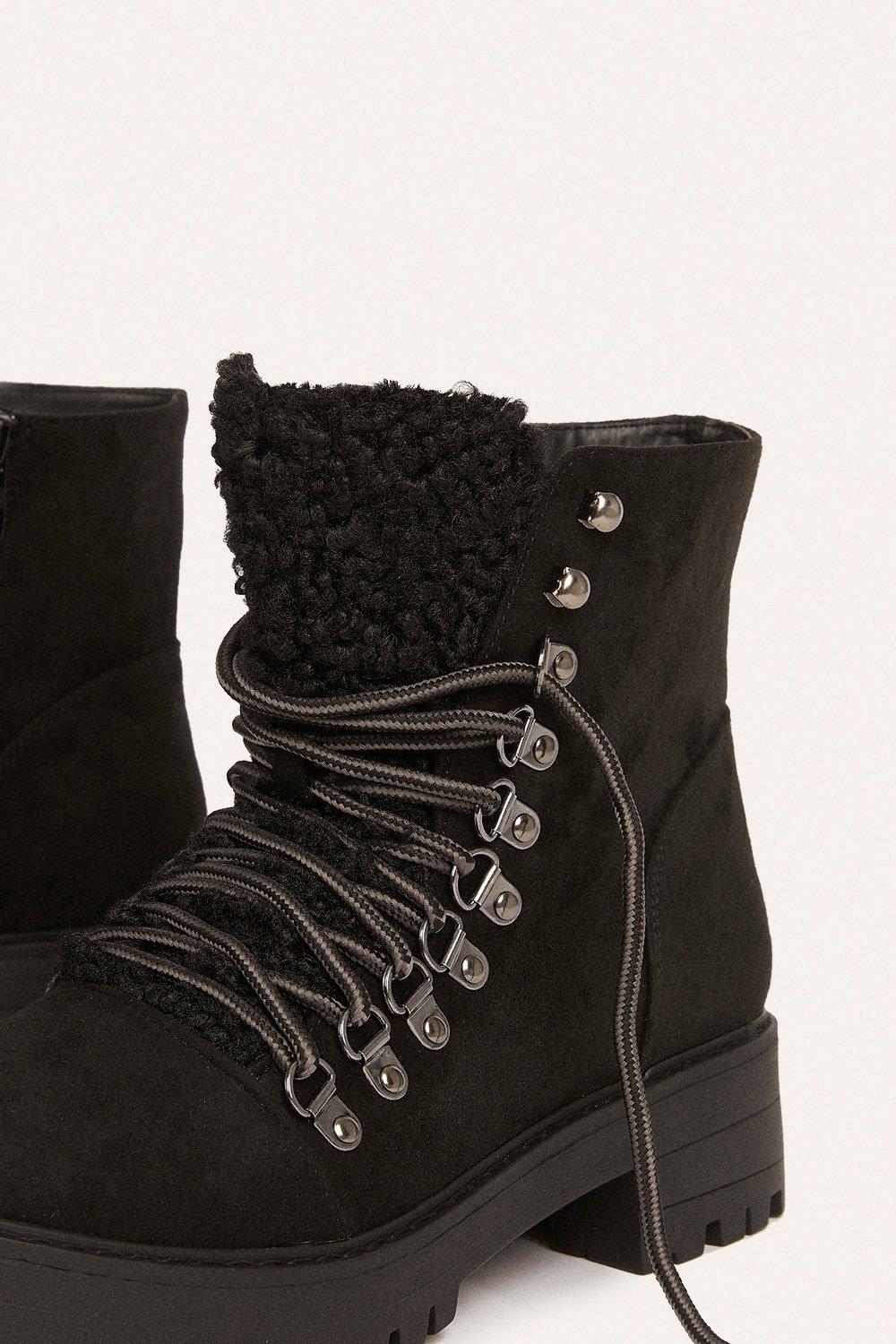 heeled hiking boots