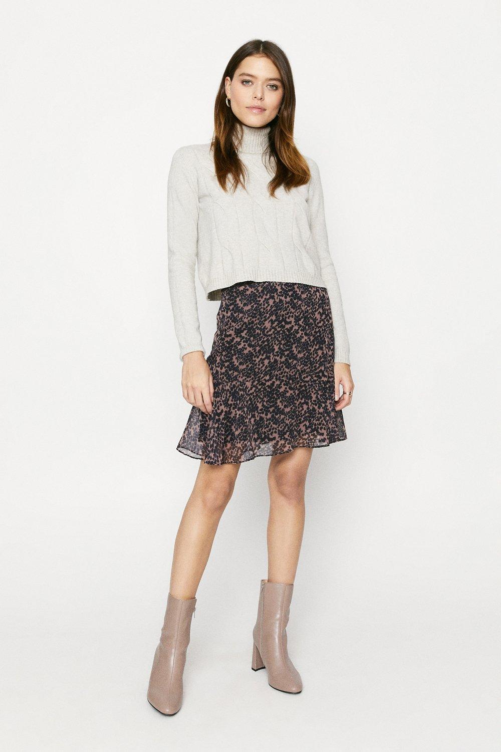 mini skirt with ruffle hem