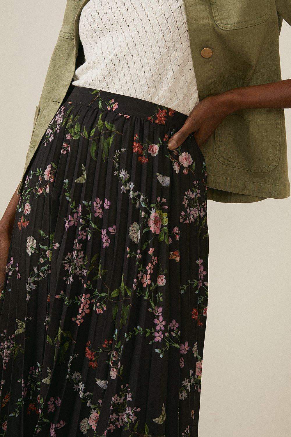 pleated skirt floral