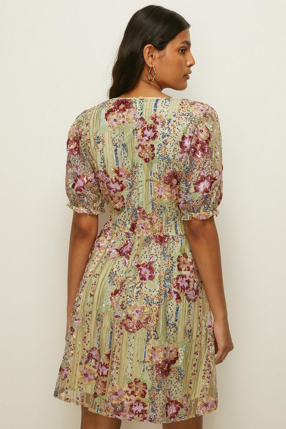 v neck floral skater dress